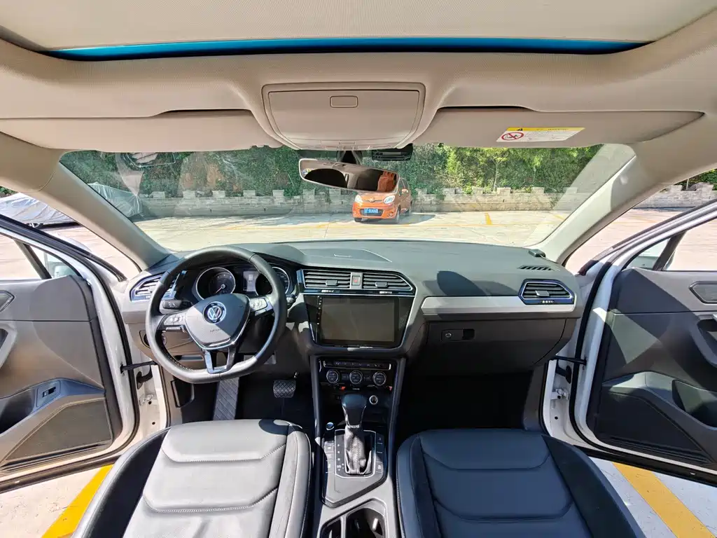 Volkswagen Tiguan L 2017 — фото 19