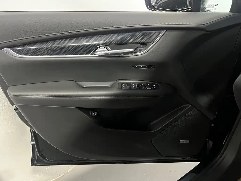 Cadillac XT6 2021 — фото 18