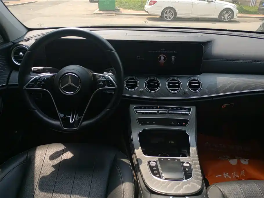 Mercedes-Benz E-Class 2021 — фото 12