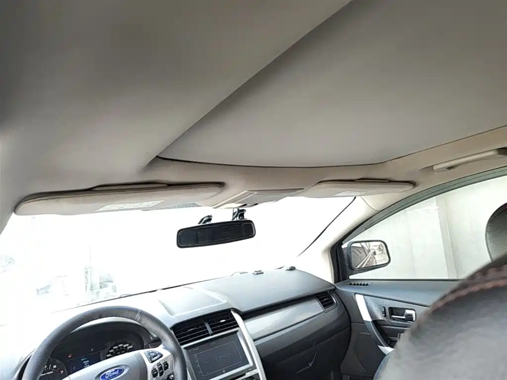 Ford Edge 2015 — фото 18