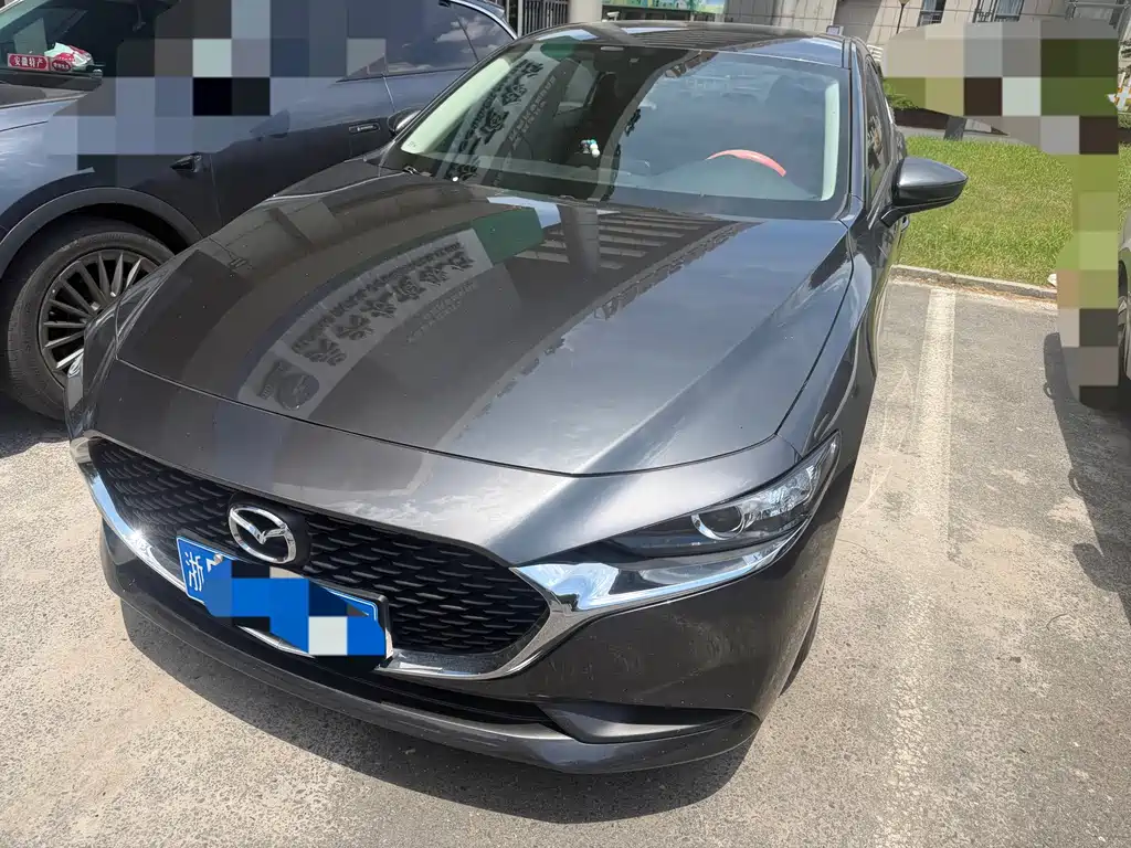 Mazda 3 Axela 2023