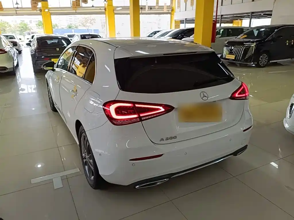 Mercedes-Benz A-Class 2020 — фото 5