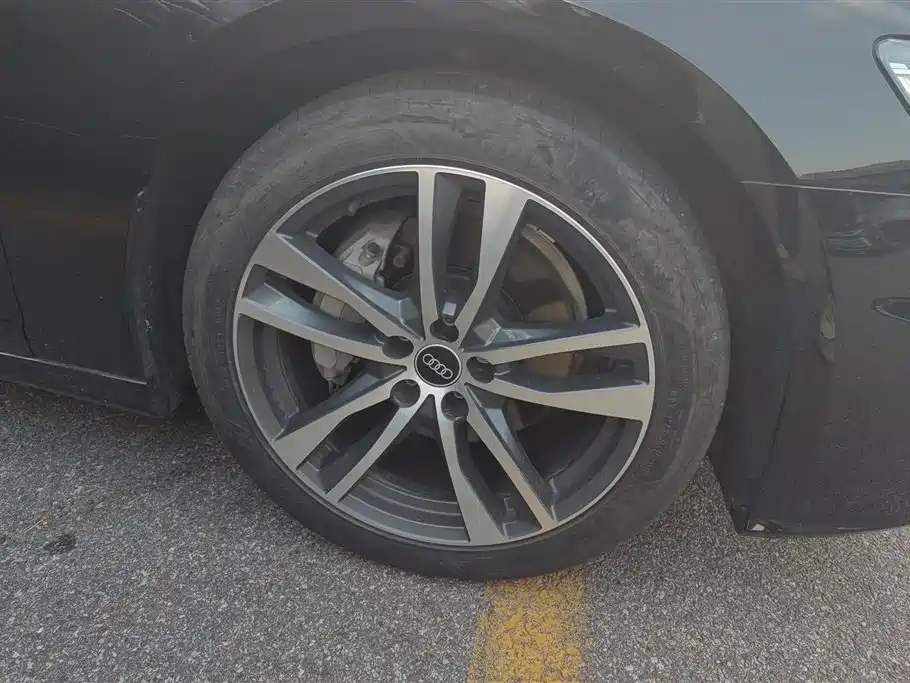 Audi A6L 2023