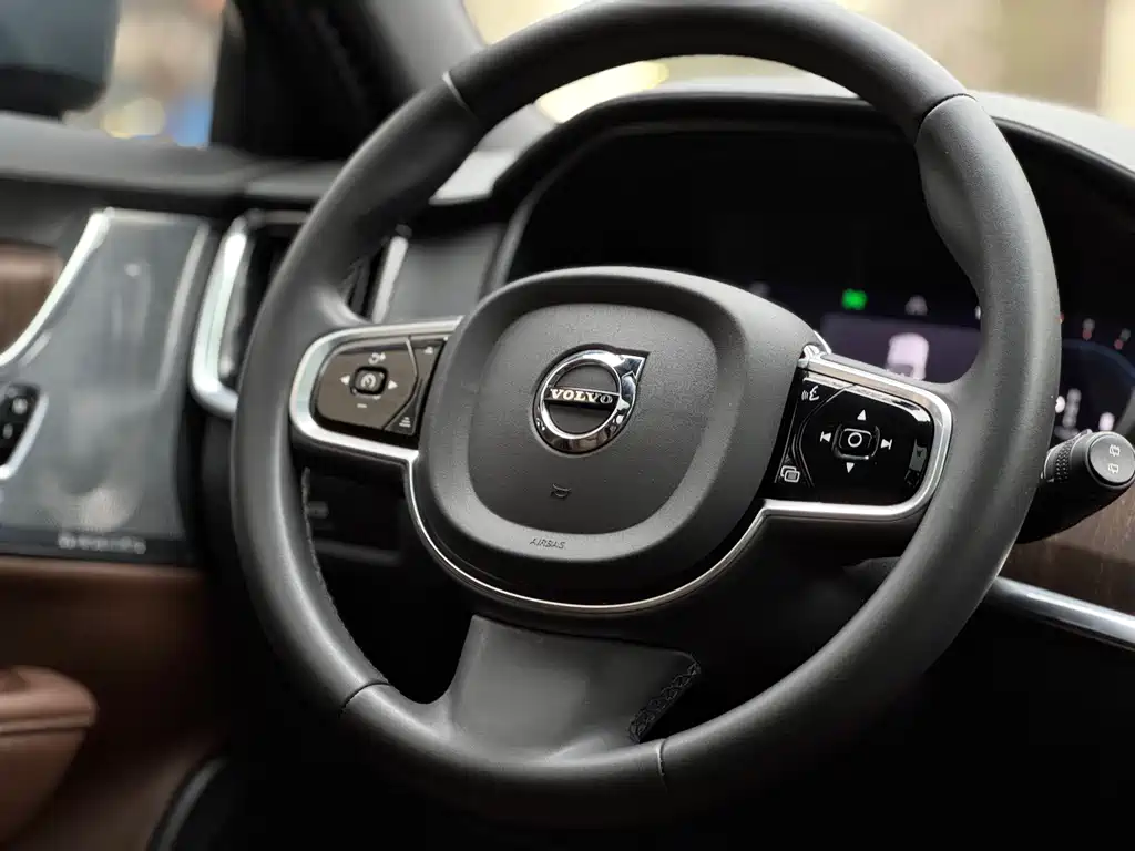 Volvo V90 2023 — фото 21