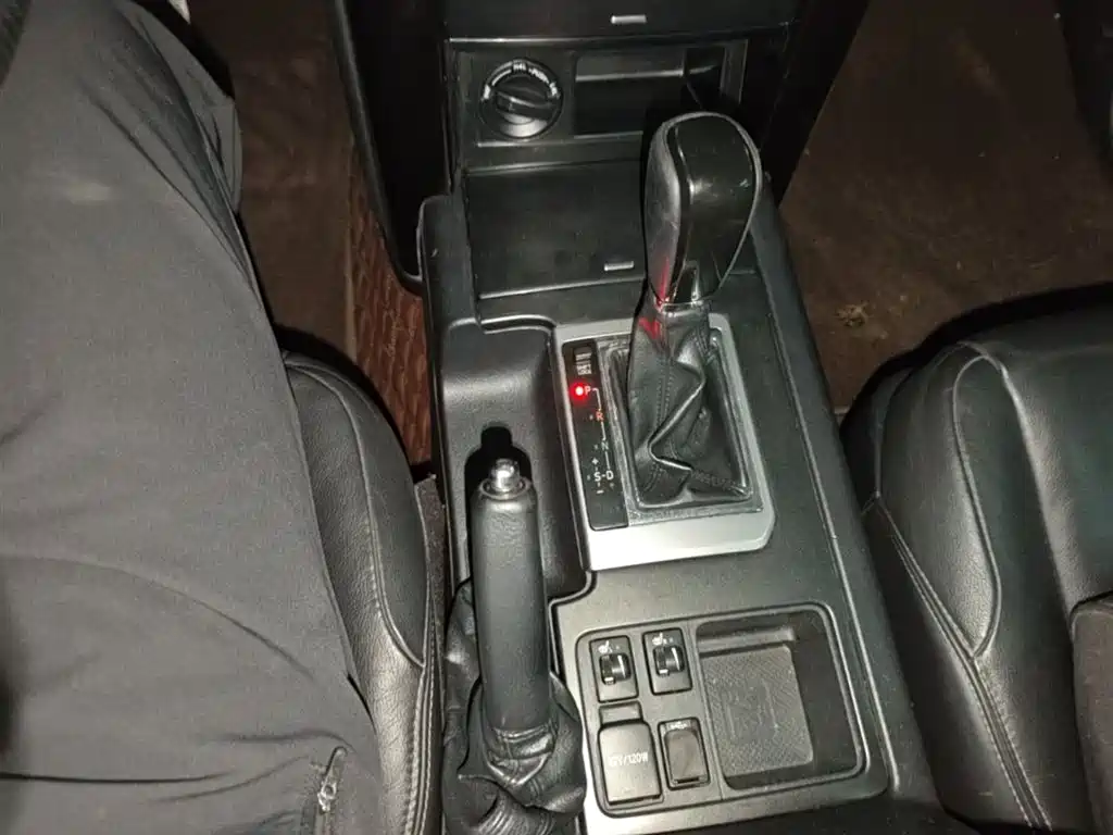 Toyota Prado 2017 — фото 14