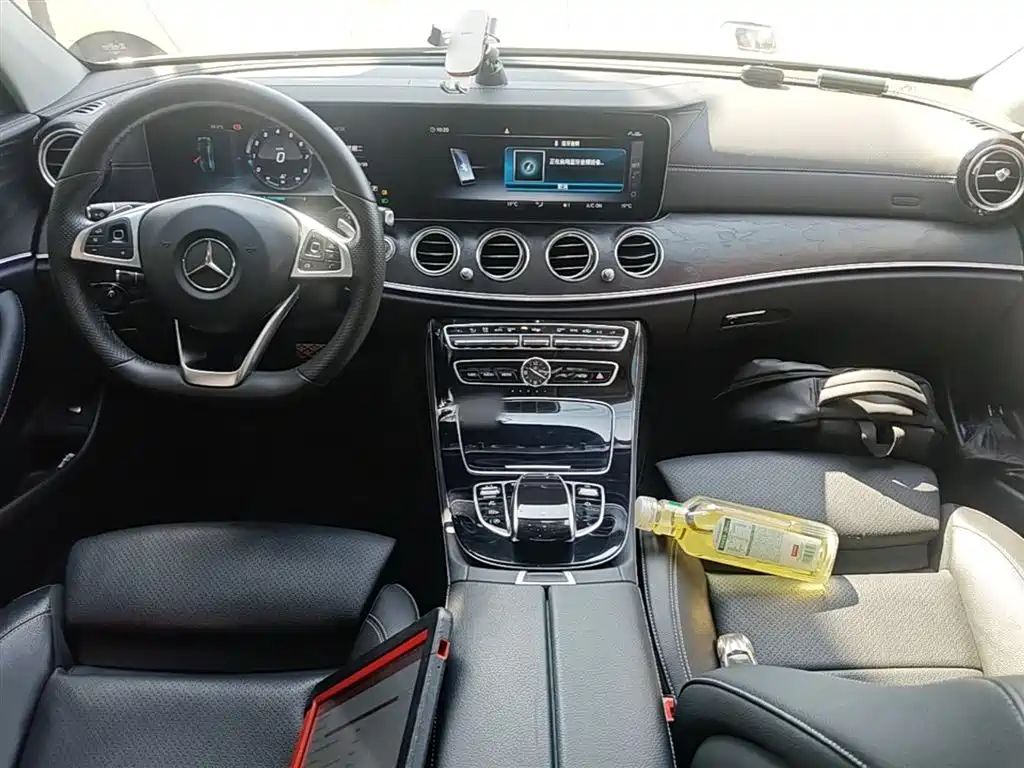 Mercedes-Benz E-Class 2017 — фото 10