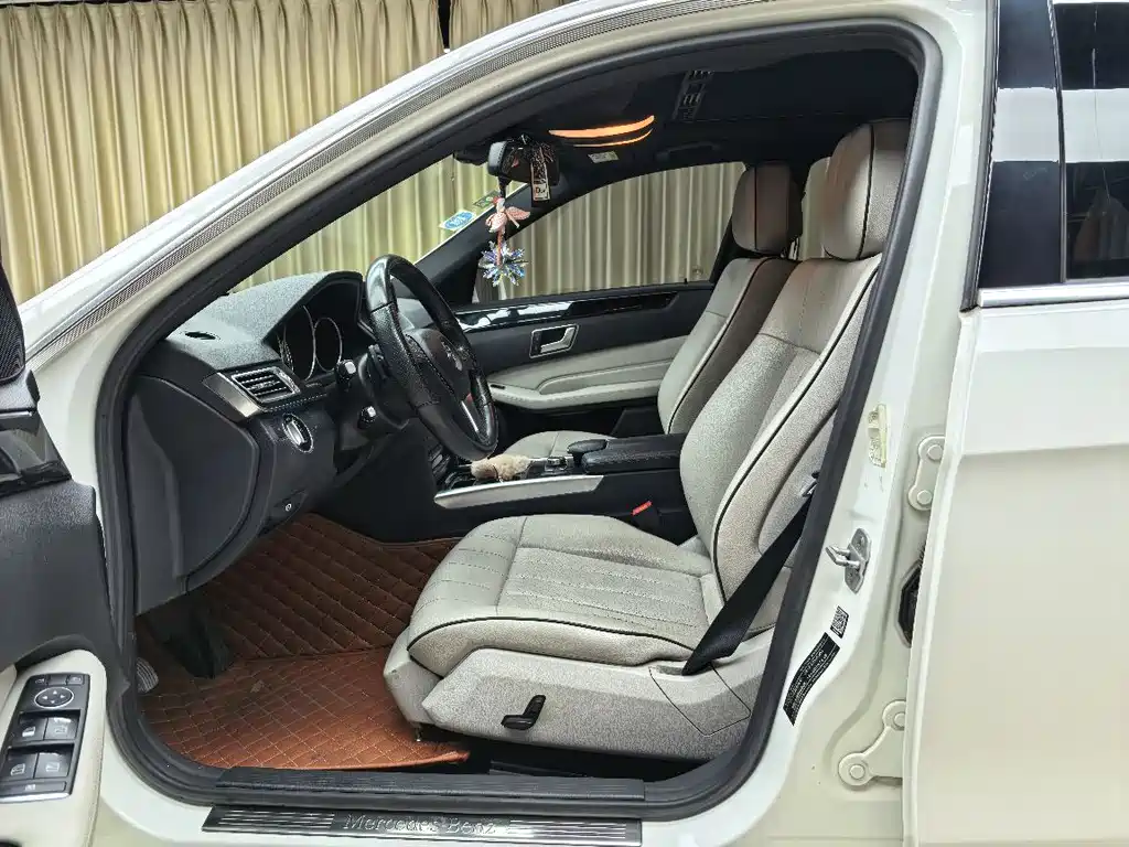 Mercedes-Benz E-Class 2015