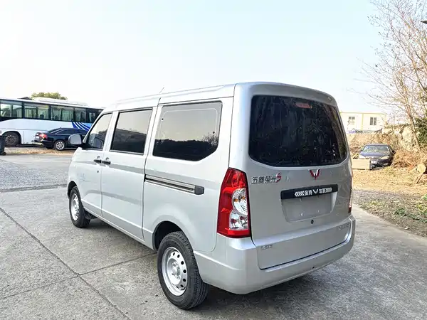 Wuling Rongguang S 2021