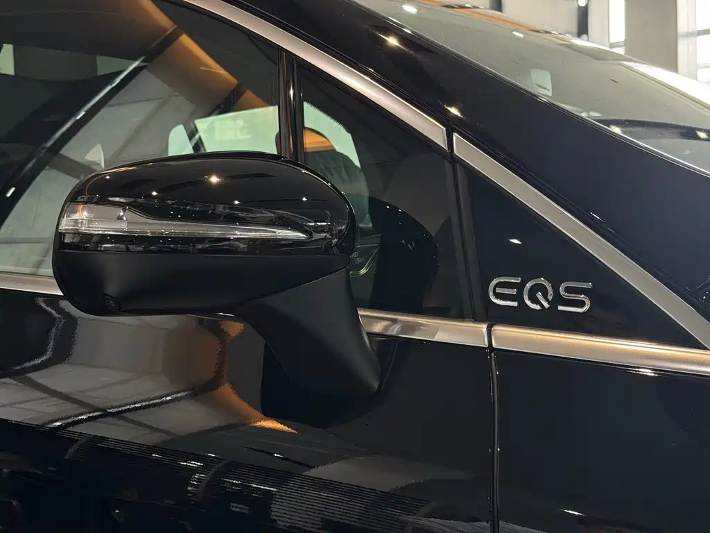 Mercedes-Benz EQS SUV 2026 — фото 29