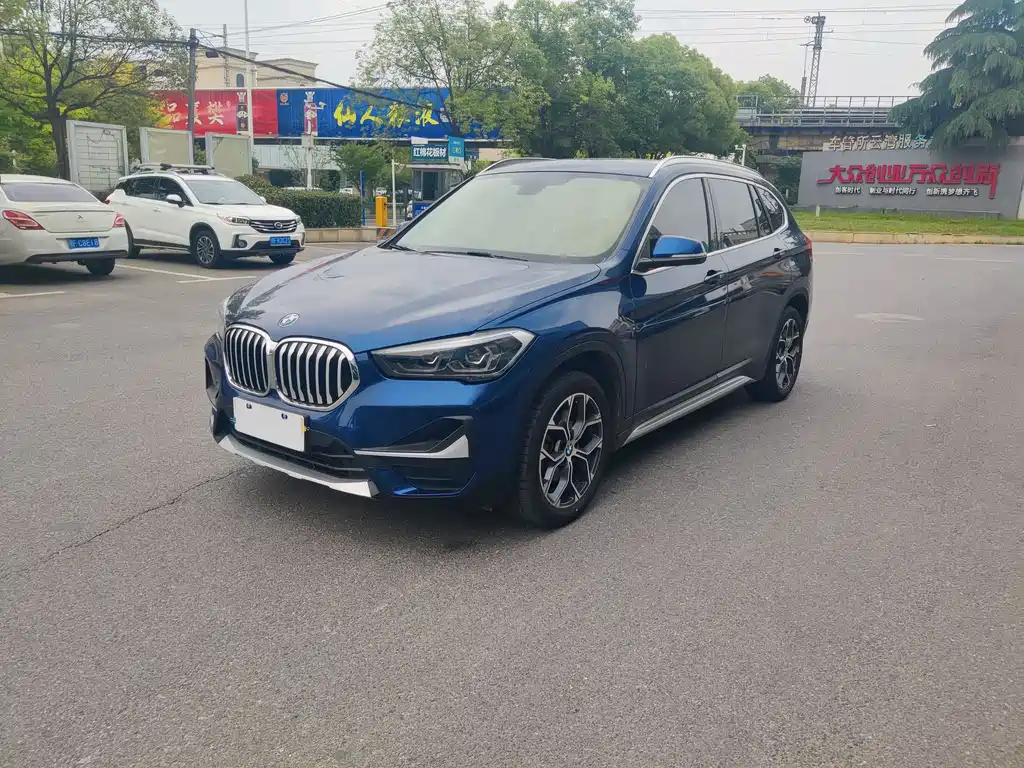 BMW X1 2020 — фото 1