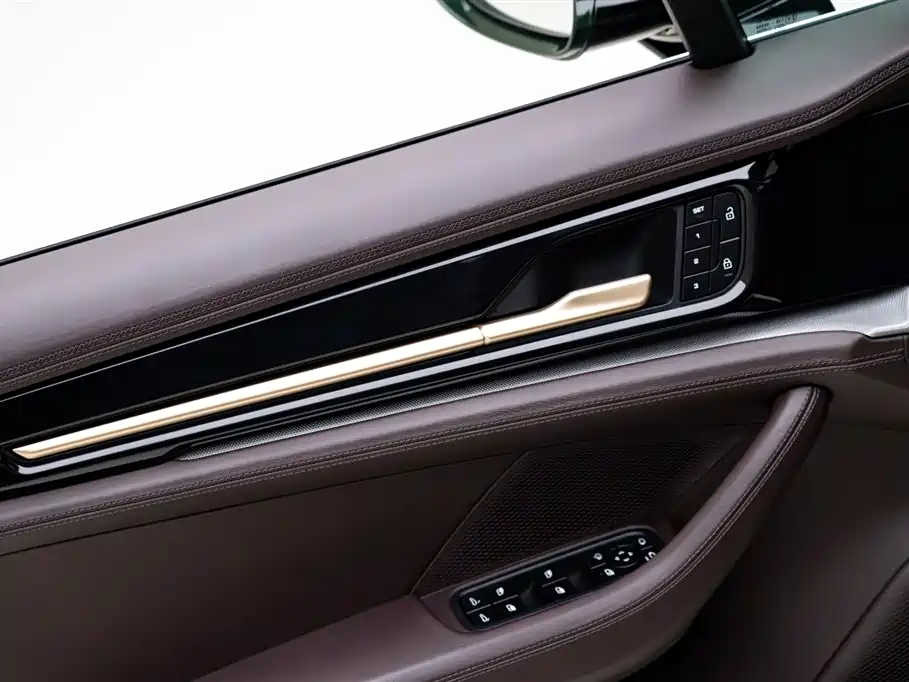 Porsche Panamera 2024 — фото 17