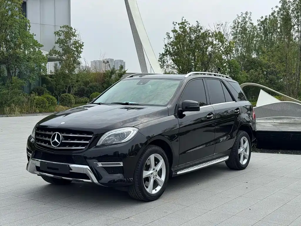 Mercedes-Benz M-Class 2015 — фото 1