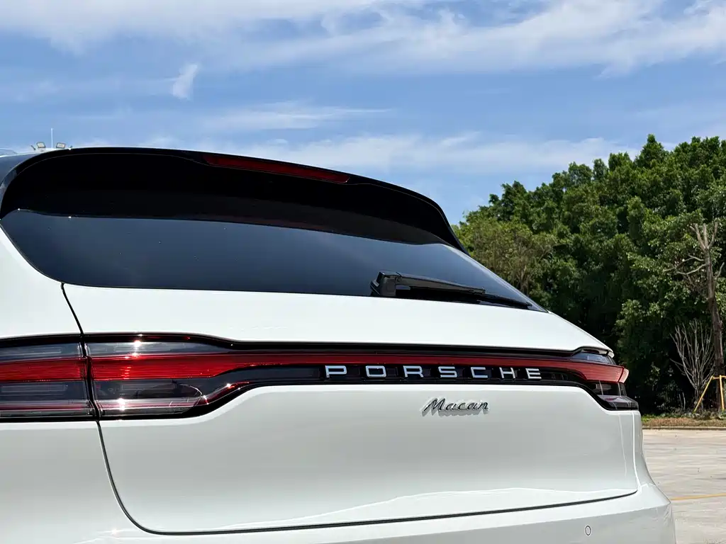 Porsche Macan 2021 — фото 10