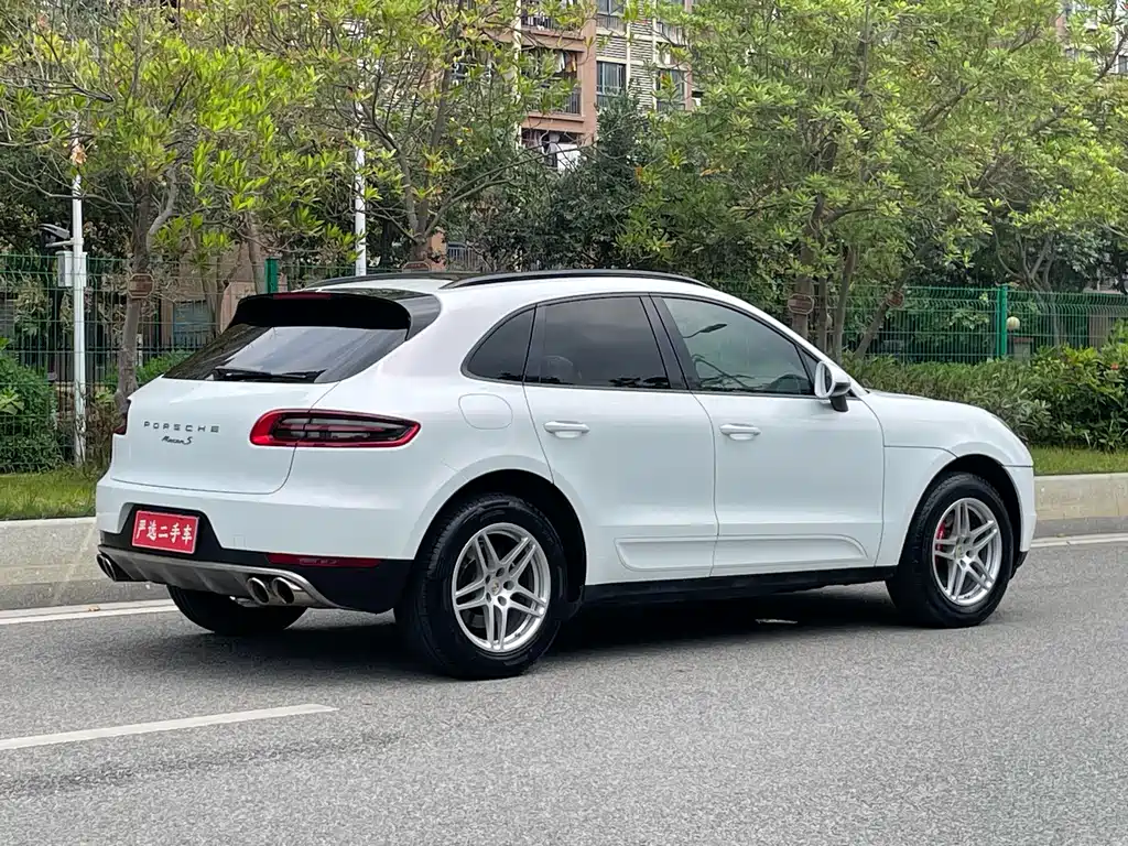 Porsche Macan 2017 — фото 5