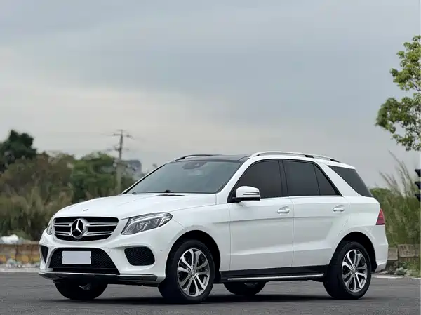 Mercedes-Benz GLE 2015