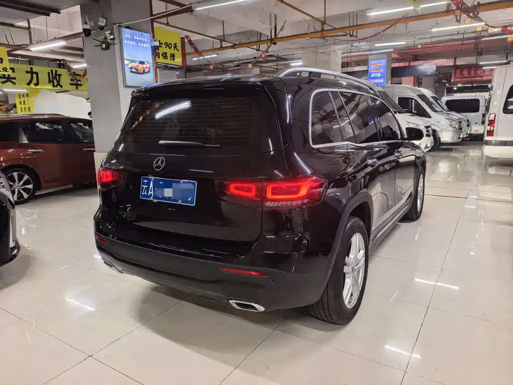 Mercedes-Benz GLB 2023 — фото 12