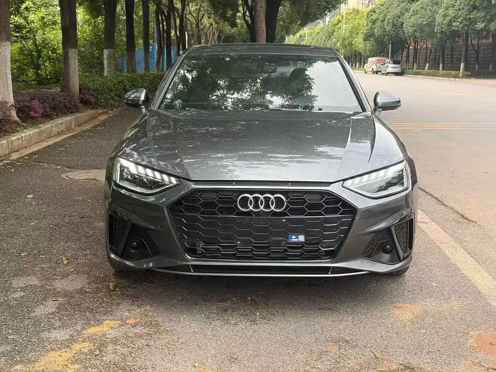 Audi A4L 2021