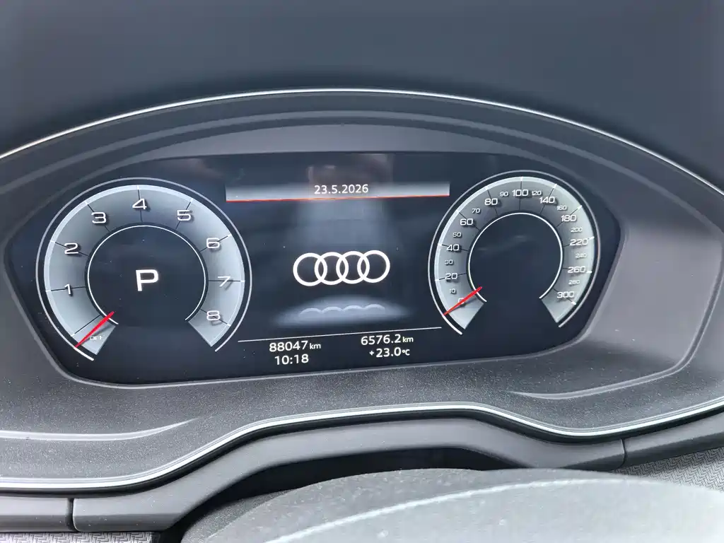 Audi Q5L 2022 — фото 11