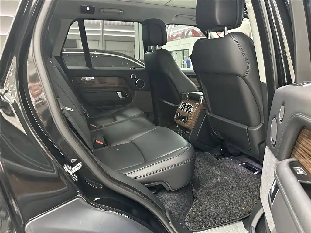 Land Rover Range Rover 2020 — фото 14