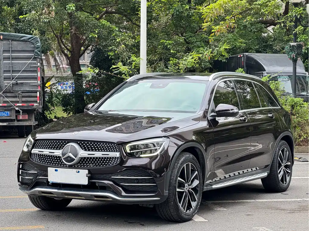 Mercedes-Benz GLC 2021 — фото 1