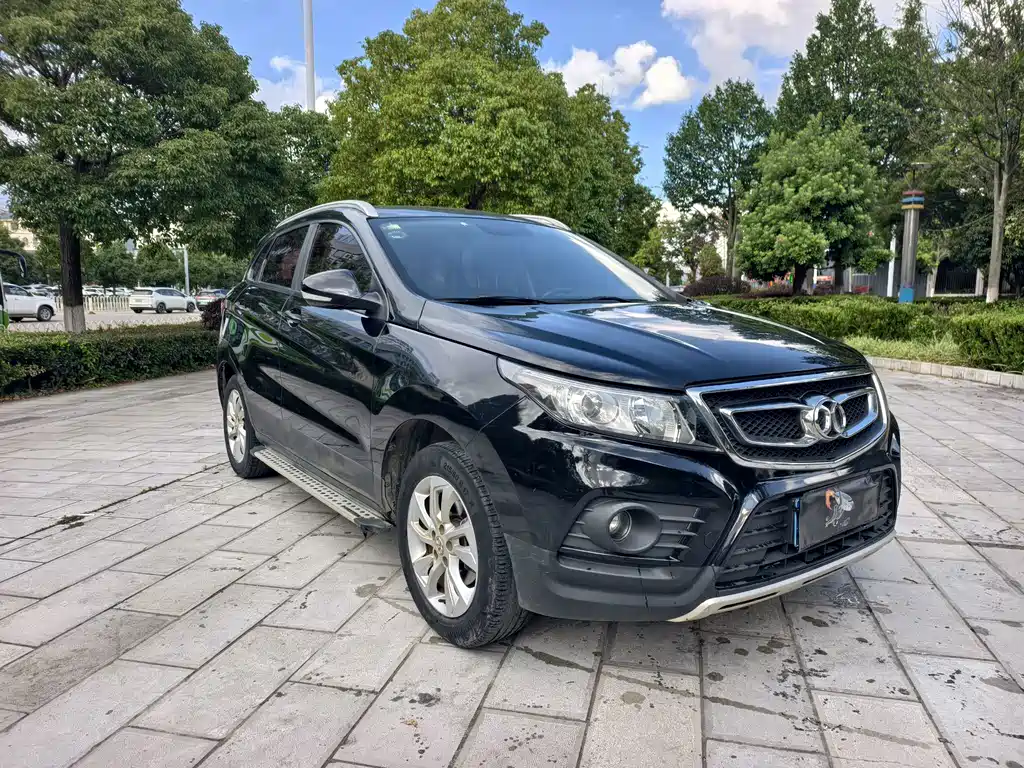 BAIC Shenbao X55 2016 — фото 3
