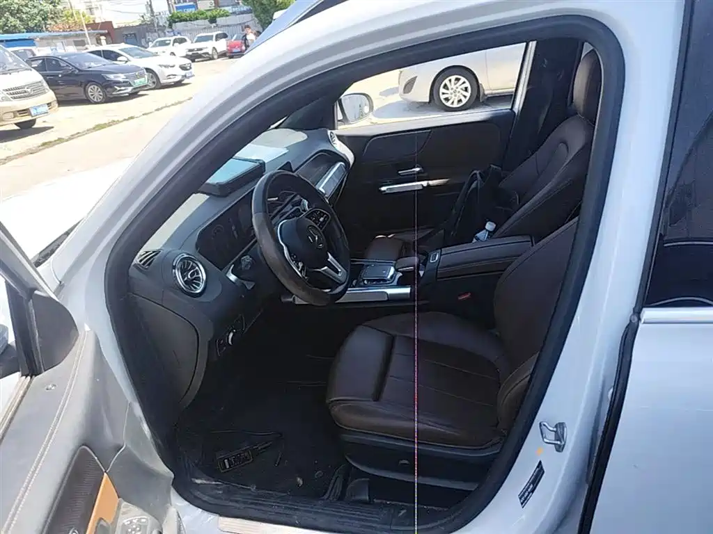 Mercedes-Benz GLB 2021 — фото 12