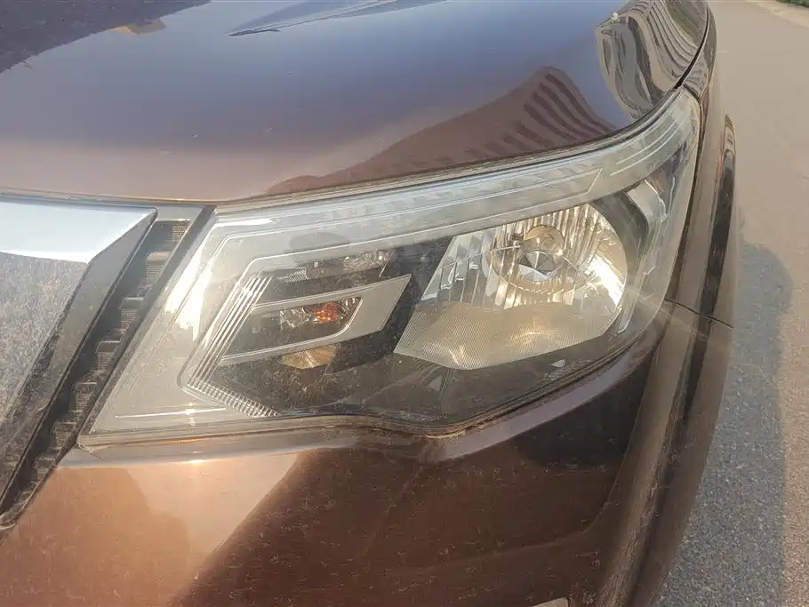 Nissan Terra 2019