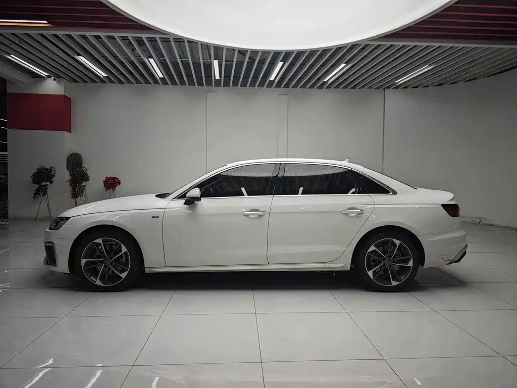 Audi A4L 2020