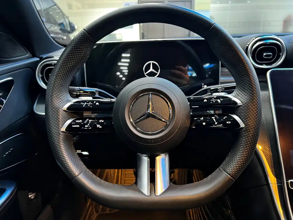 Mercedes-Benz C-Class 2023
