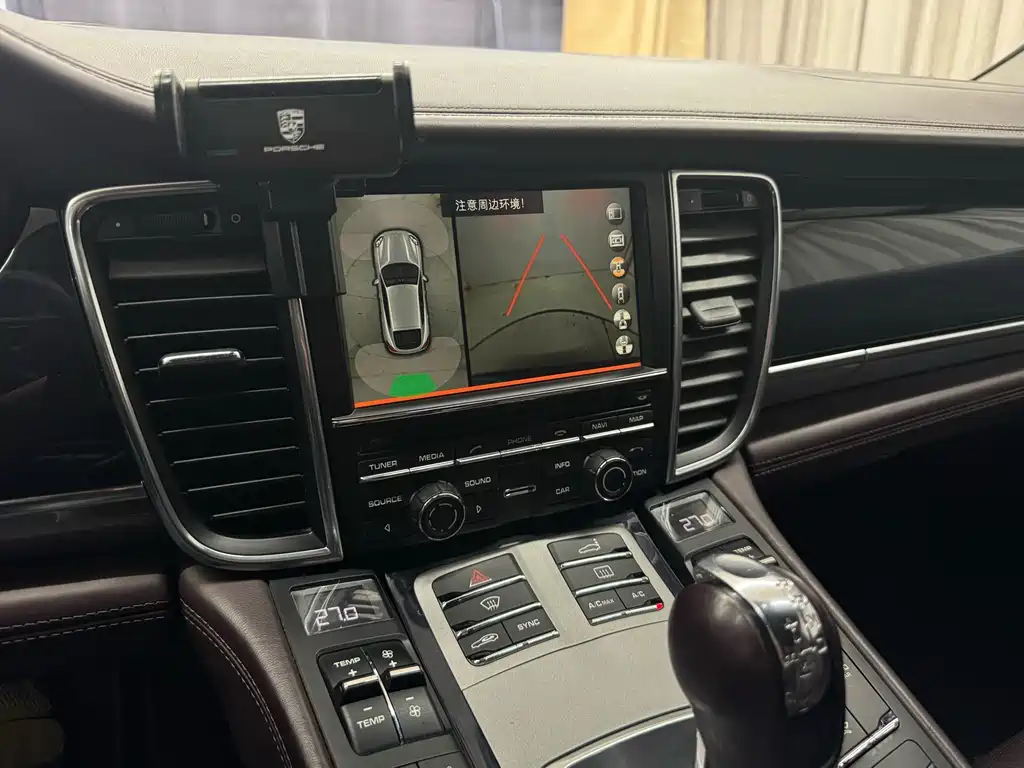 Porsche Panamera 2015 — фото 28