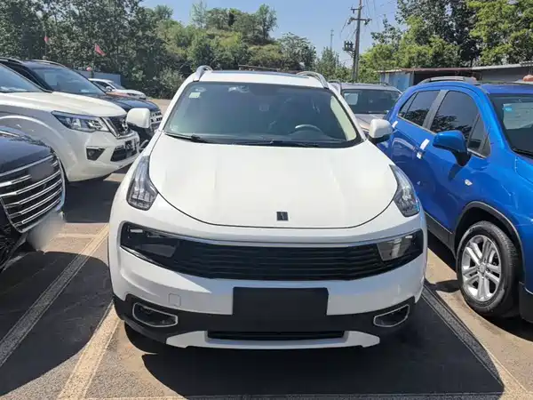 Lynk & Co 01 2018