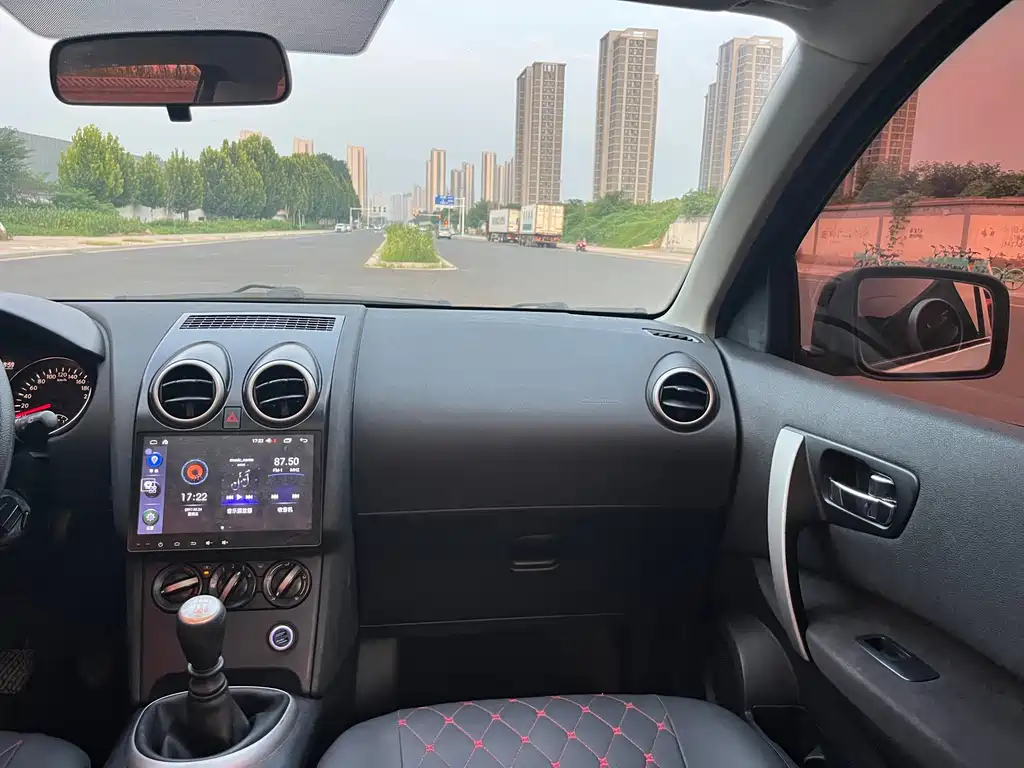 Nissan Qashqai 2015 — фото 9