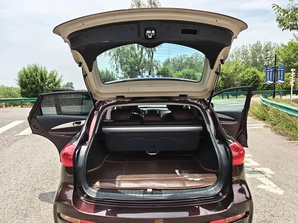 Infiniti QX50 2015 — фото 13