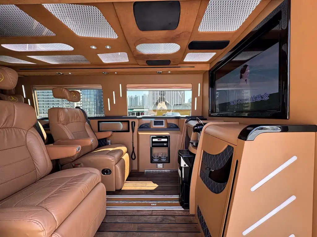 Mercedes-Benz Sprinter 2017 — фото 20