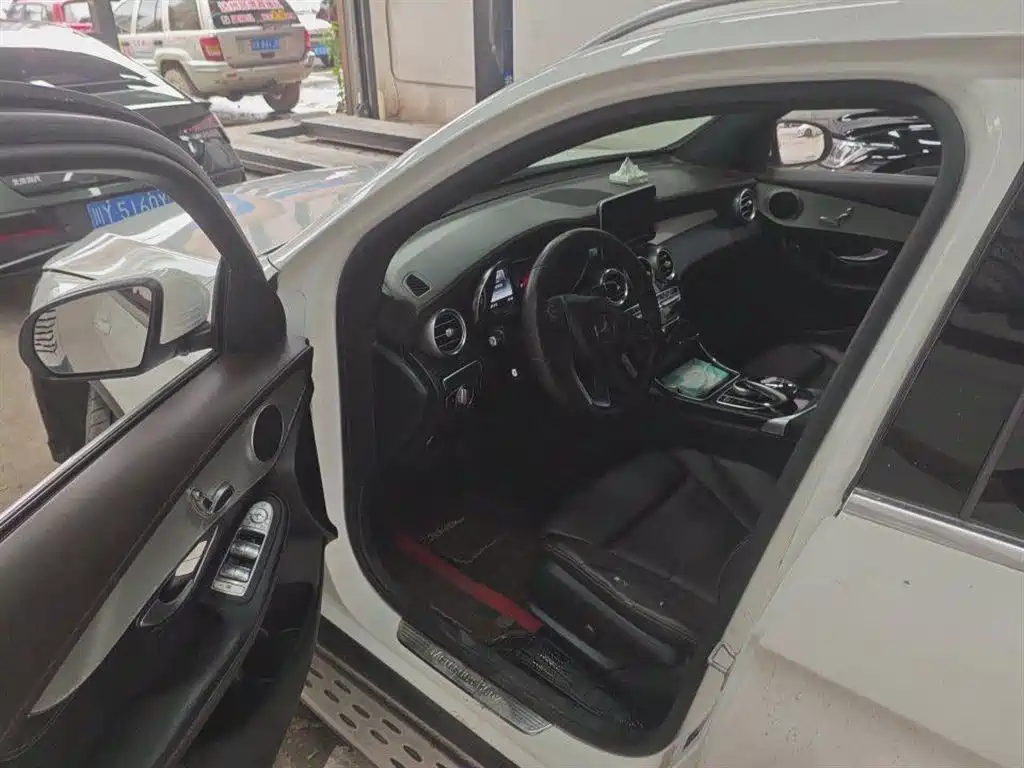 Mercedes-Benz GLC 2016