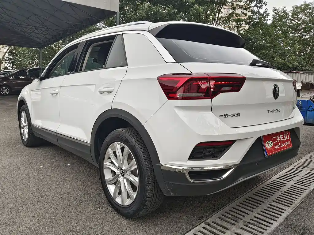 Volkswagen T-Roc 2022 — фото 8