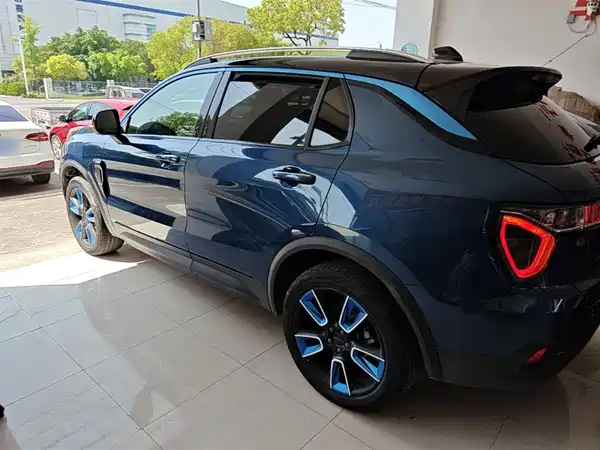 Lynk & Co 01 2019