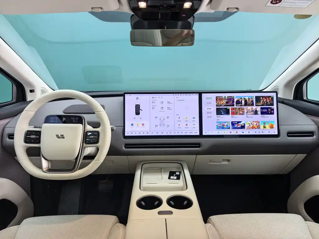 Li Auto i8 2025 — фото 12