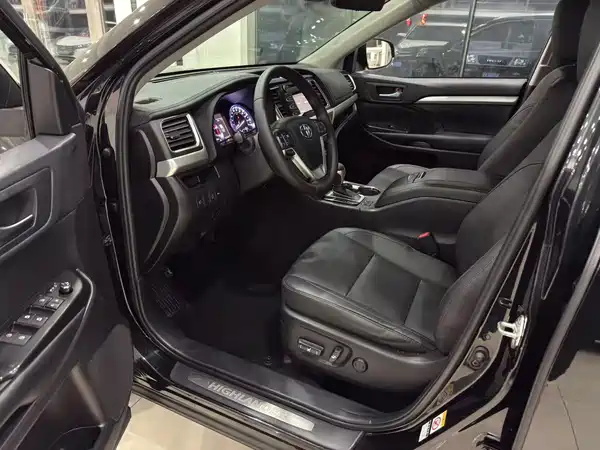 Toyota Highlander 2018