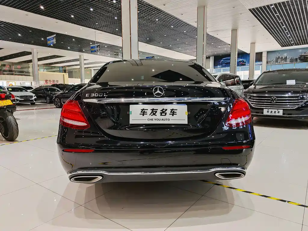 Mercedes-Benz E-Class 2020 — фото 13