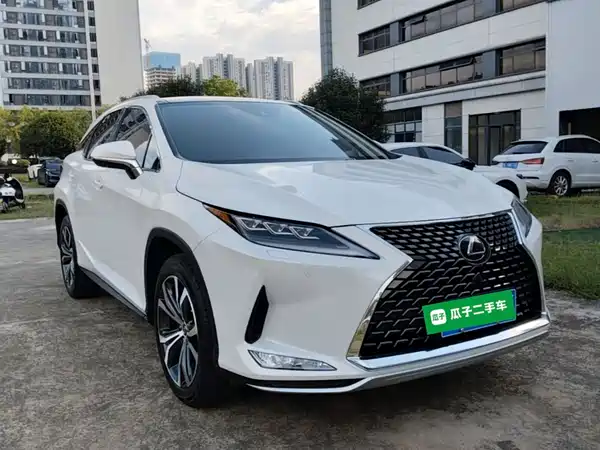Lexus RX 2021