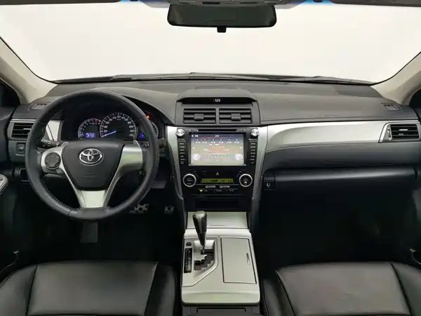 Toyota Camry 2014