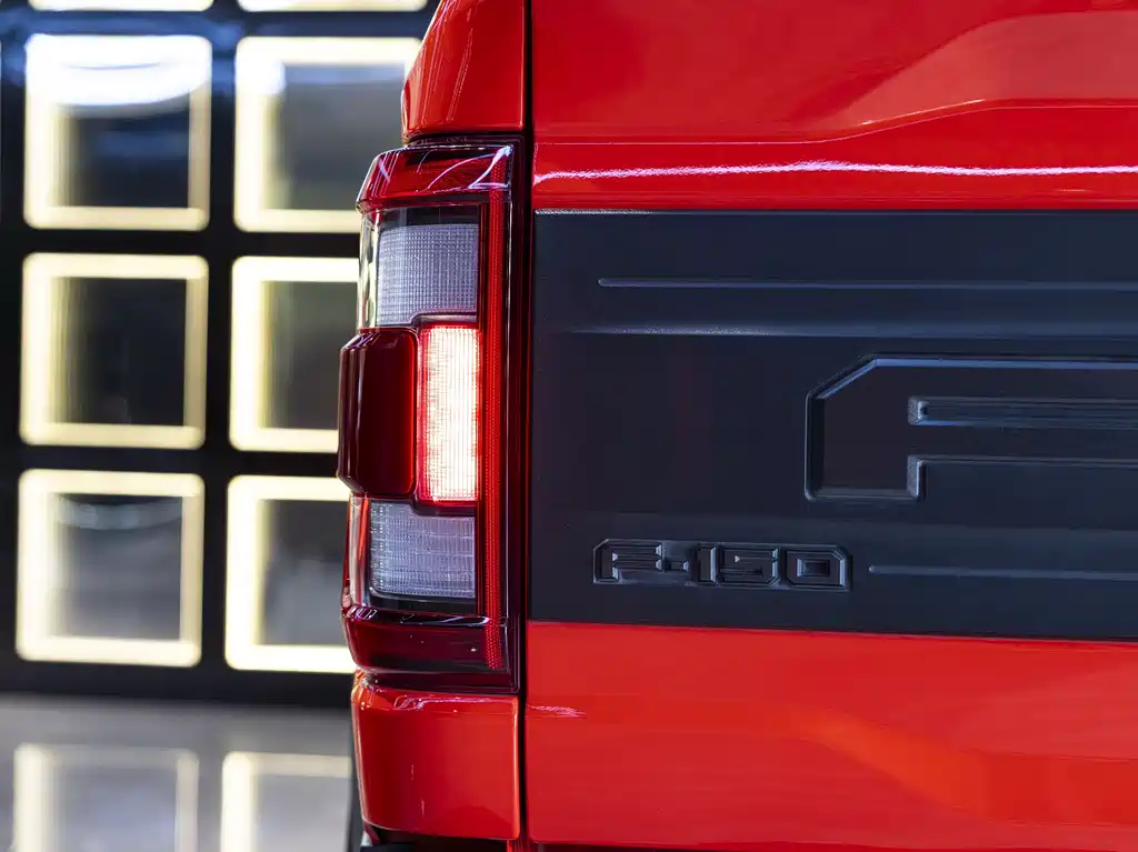 Ford F-150 Raptor 2023 — фото 10