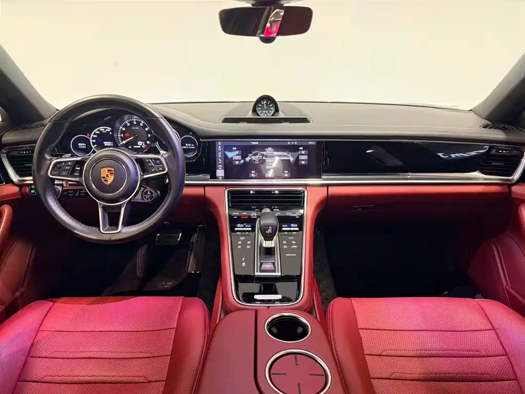 Porsche Panamera Hybrid 2018 — фото 9