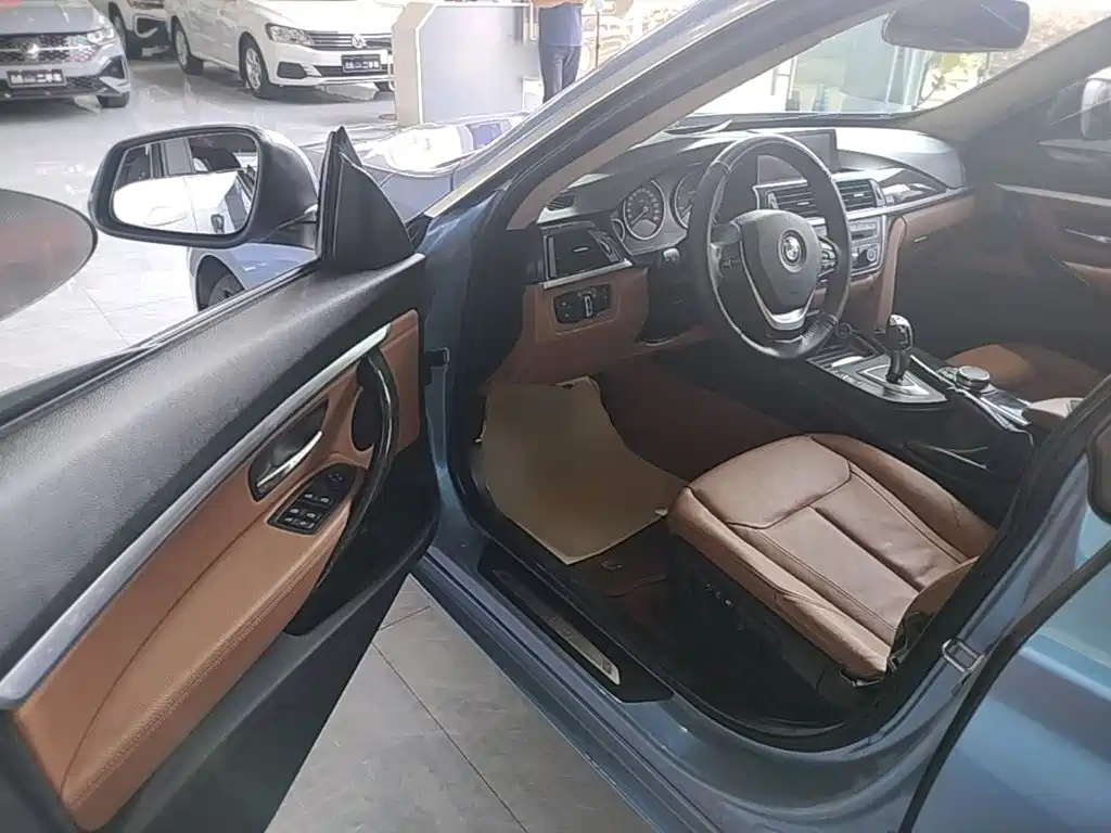 BMW 3 Series GT 2015 — фото 16