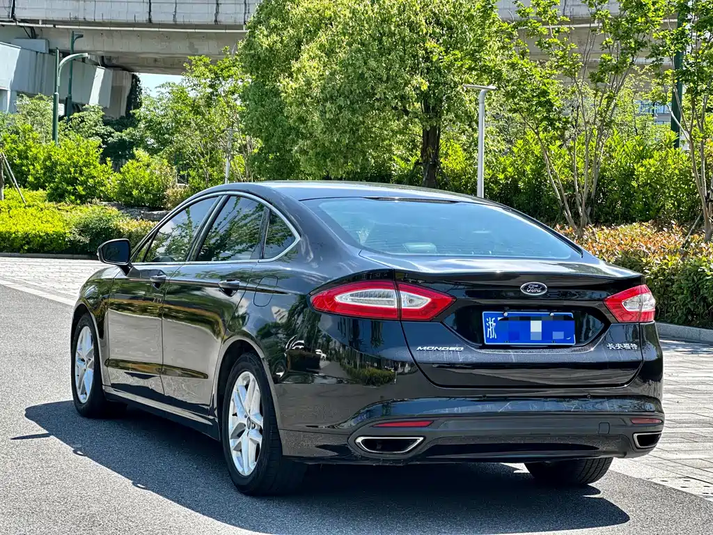 Ford Mondeo 2016 — фото 4