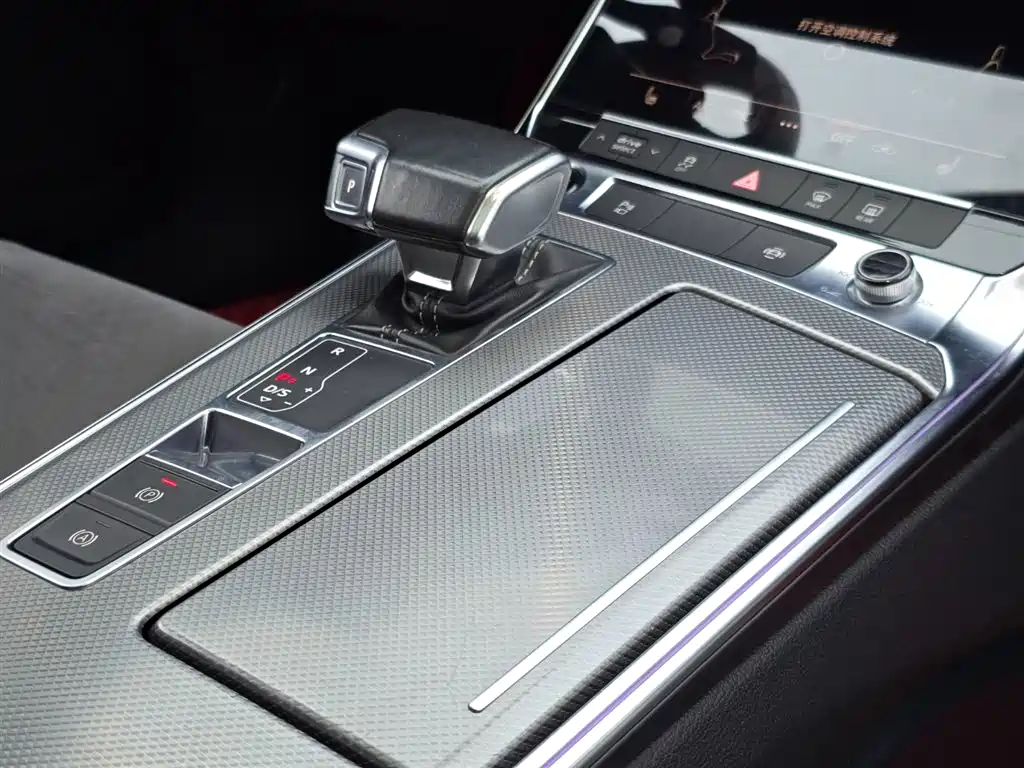 Audi A6L 2021 — фото 16