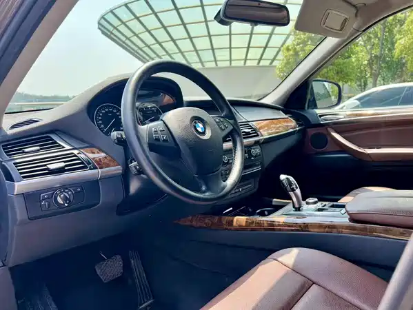 BMW X5 2011