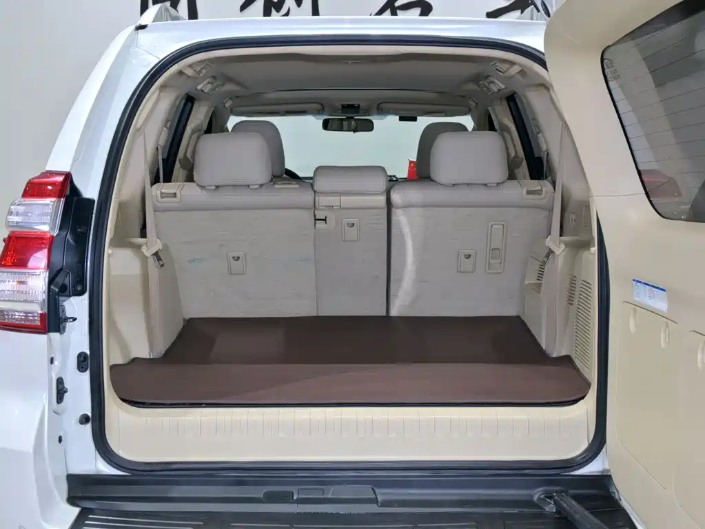 Toyota Prado 2017 — фото 27
