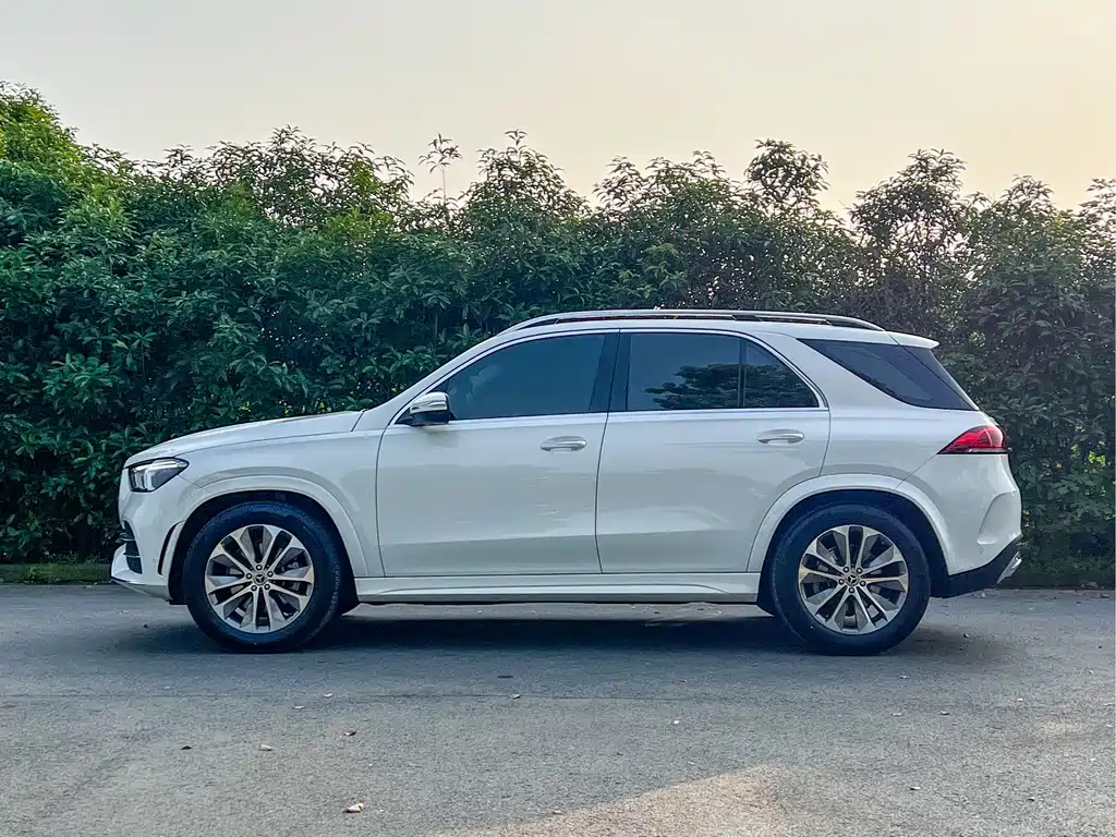 Mercedes-Benz GLE 2023 — фото 6